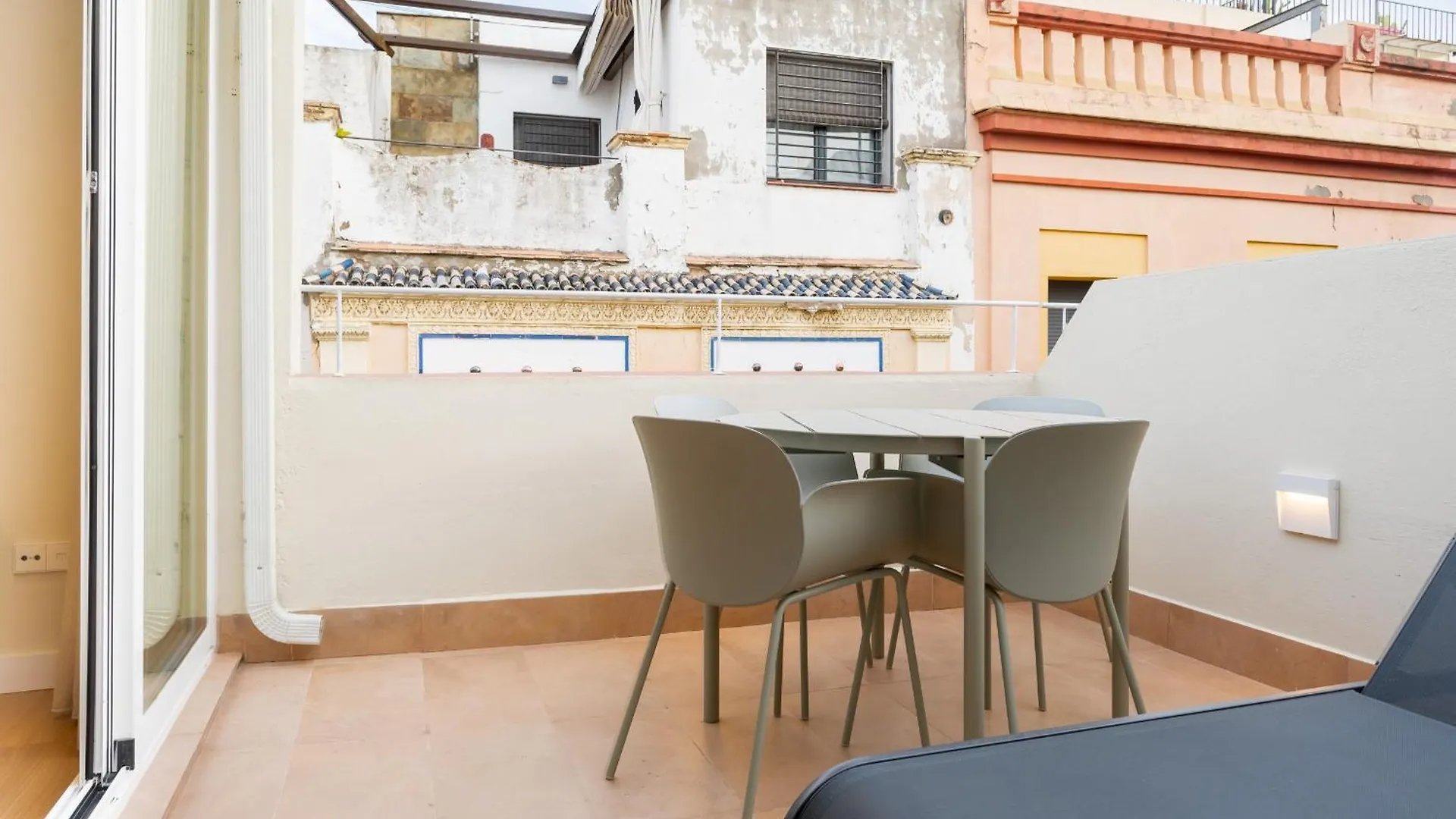 Brand New Penthouse -Private Roof Terrace- Alameda Apartment Seville