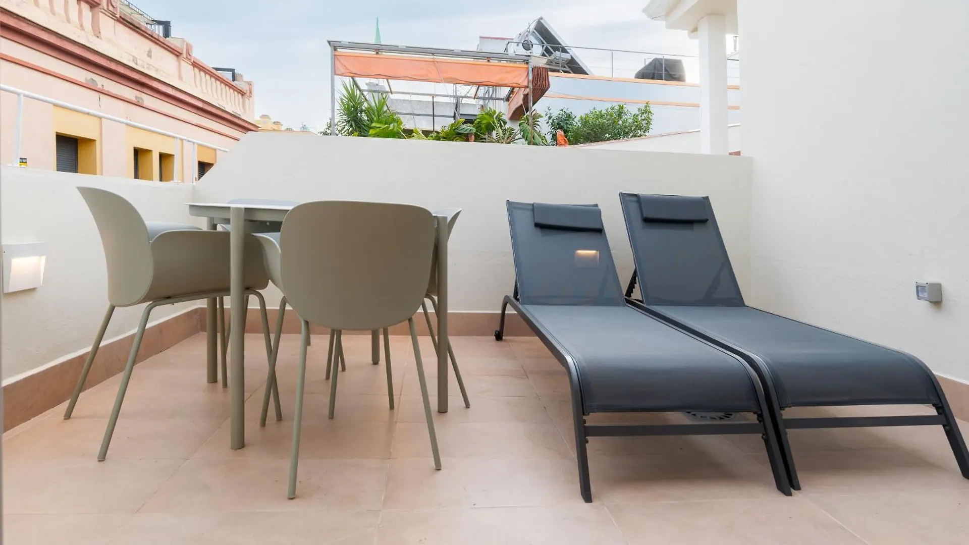 Brand New Penthouse -Private Roof Terrace- Alameda Apartment Seville