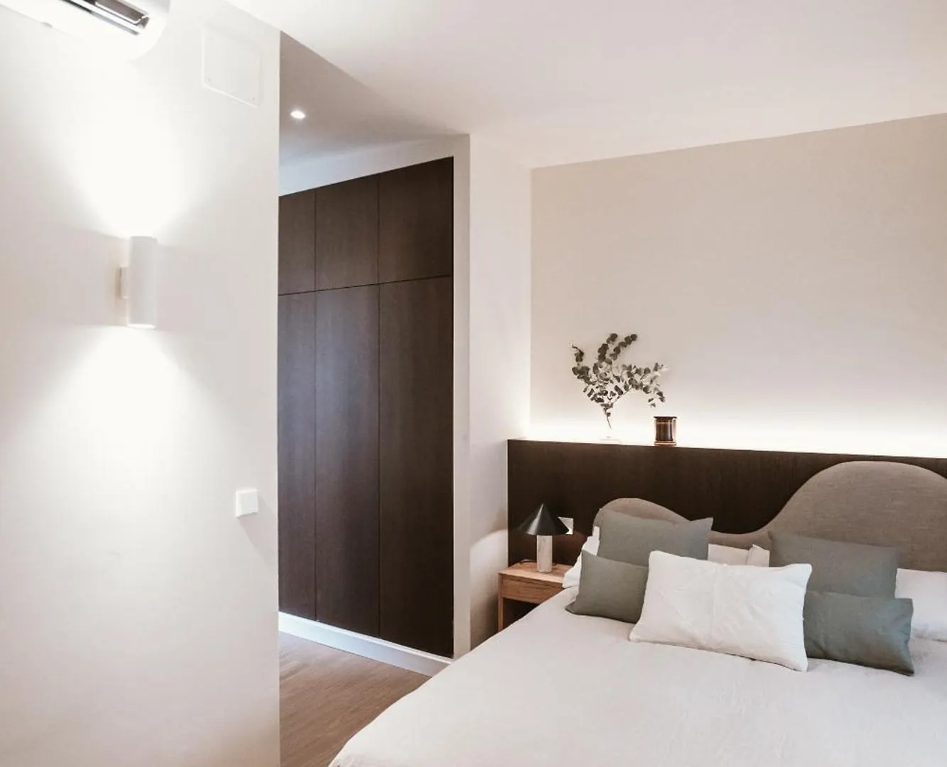 Brand New Penthouse -Private Roof Terrace- Alameda Apartment Seville Spain
